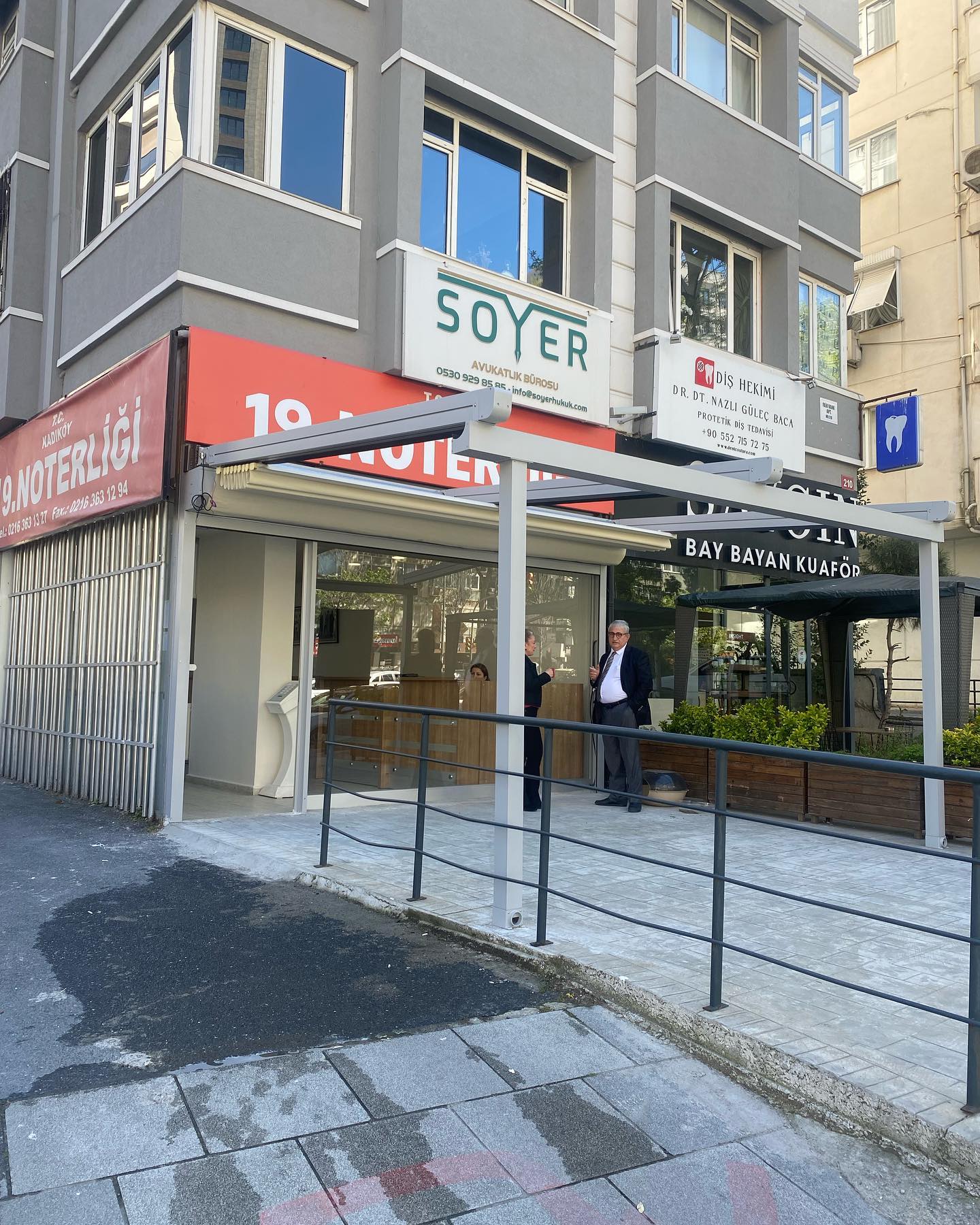 İşyeri önü pergola tente — teras dönüşümü